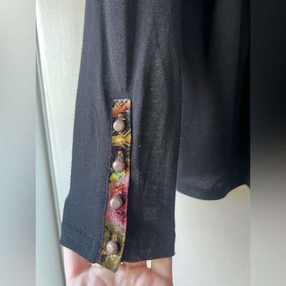 Soft Surroundings Floral Embroidered Blouse Black Purple Teal V Neck Size 1X - Picture 8 of 8